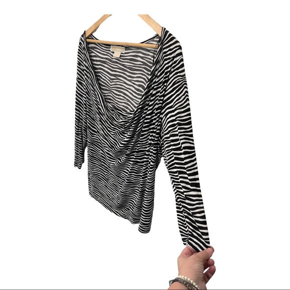 MICHAEL KORS STRIPED BLACK WHITE ZEBRA PRINT DRAPED NECK 3/4 LENGTH TOP SZ 2X - Picture 6 of 8